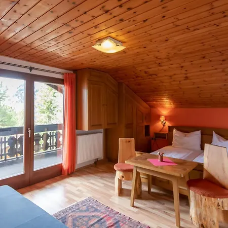 Zirbenwald Apart Otel Turracher Hohe